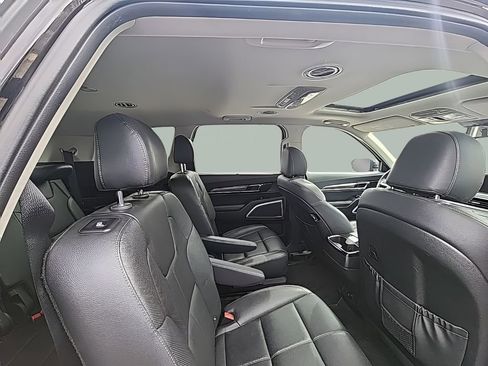 Used 2021 Kia Telluride EX w/ EX Premium Package AWD/4WD image 12