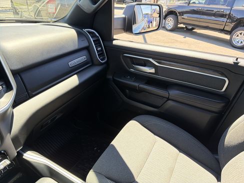 Used 2022 RAM 1500 Big Horn AWD/4WD image 25