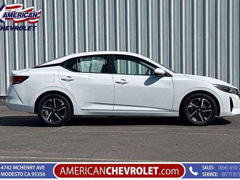 Used 2025 Nissan Sentra SV FWD image 3