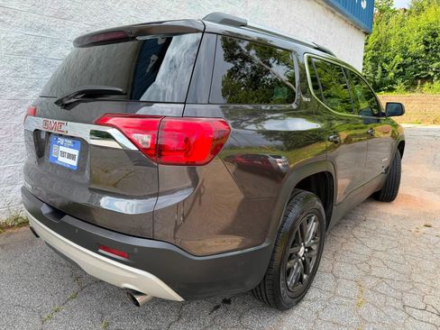 Used 2018 GMC Acadia SLT w/ LPO, Floor Liner Package FWD image 4