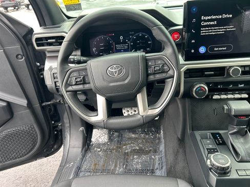 Certified 2025 Toyota Tacoma TRD Sport image 21