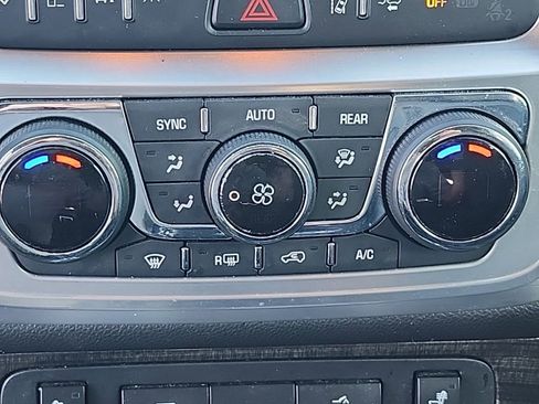 Used 2017 GMC Acadia Limited SLT image 7