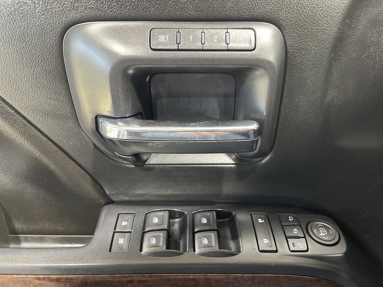 Used 2017 GMC Sierra 1500 SLT w/ SLT Premium Package AWD/4WD image 30