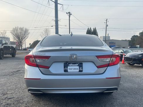 Used 2018 Honda Accord LX image 4