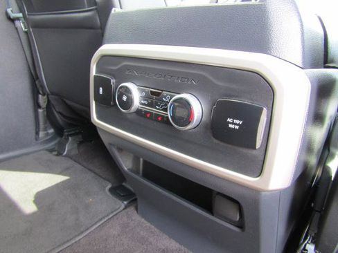 Certified 2023 Ford Expedition Limited AWD/4WD image 13