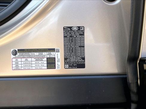 New 2026 Land Rover Range Rover Long Wheelbase SE AWD/4WD image 15