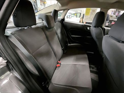 Used 2015 Ford Fiesta SE image 18