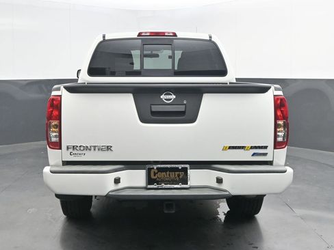 Used 2019 Nissan Frontier Desert Runner RWD image 6