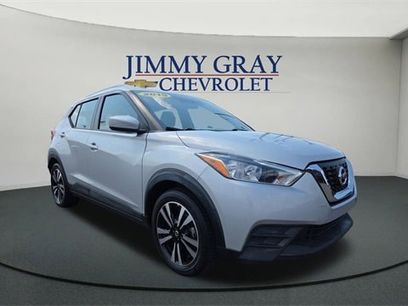 Used 2019 Nissan Kicks SV