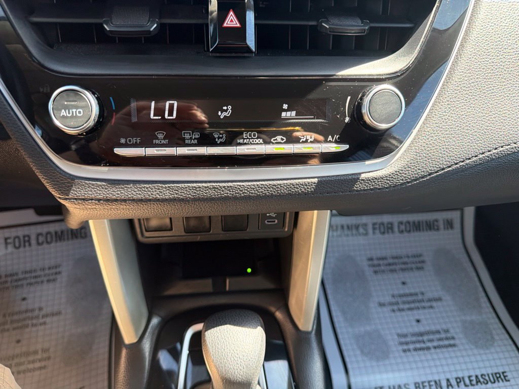 Used 2024 Toyota Corolla Cross LE AWD/4WD image 27