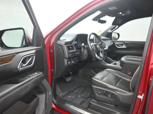 Used 2021 Chevrolet Tahoe Premier w/ Premium Package RWD image 10