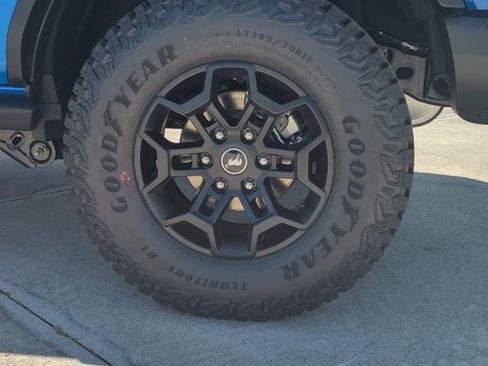 New 2026 Ford Bronco Badlands AWD/4WD image 10