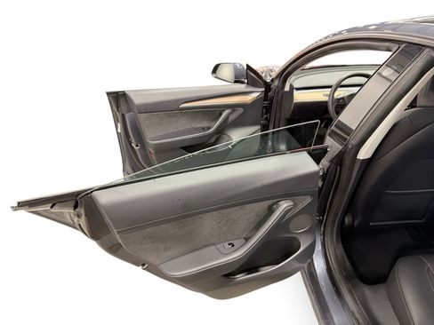 Certified 2023 Tesla Model 3 Long Range AWD/4WD image 10