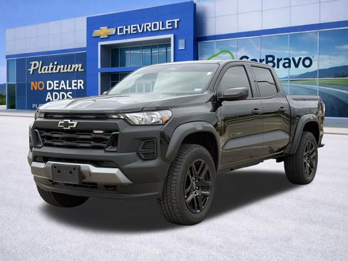 Certified 2025 Chevrolet Colorado Trail Boss image 3