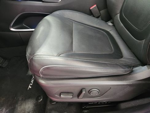 Used 2023 Hyundai Tucson Limited AWD/4WD image 23