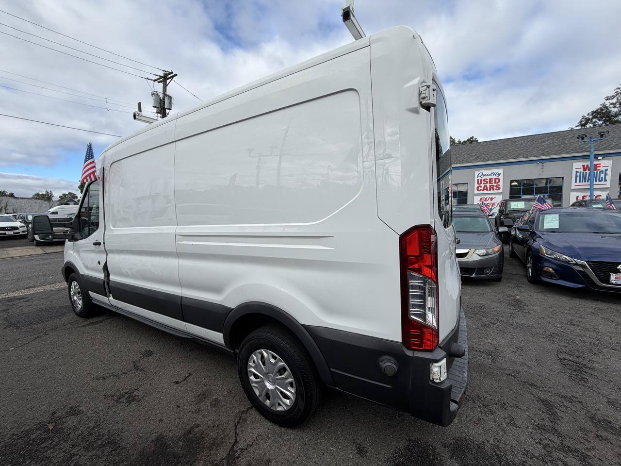 Used 2015 Ford Transit 250 148 Medium Roof w/ Interior Upgrade Package RWD image 8