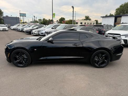 Used 2019 Chevrolet Camaro SS RWD image 7