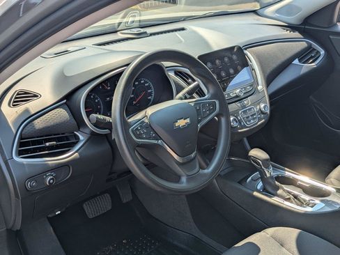 Used 2023 Chevrolet Malibu LT FWD image 12