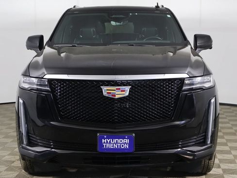 Used 2023 Cadillac Escalade Premium Luxury w/ LPO, Floor Liner Package AWD/4WD image 17