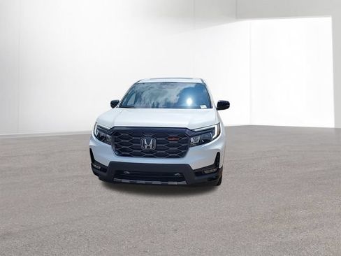 Used 2024 Honda Ridgeline TrailSport image 3