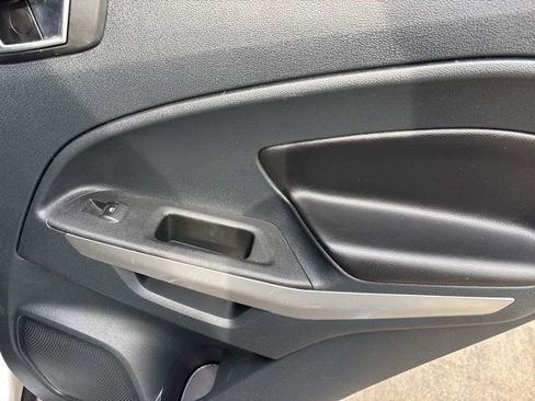 Used 2018 Ford EcoSport Titanium image 35