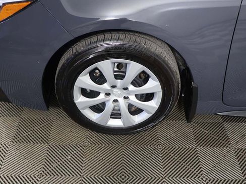 Used 2025 Toyota Corolla SE FWD image 14
