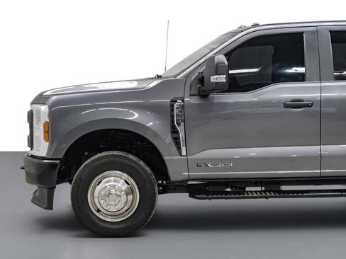 Used 2025 Ford F350 XL AWD/4WD image 10