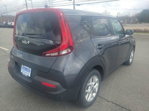 Used 2022 Kia Soul LX w/ Technology Package image 8
