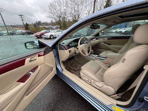 Used 2004 Toyota Solara SLE image 8