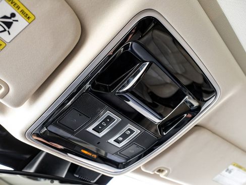 Used 2016 Land Rover Range Rover Sport Supercharged image 26