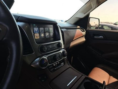 Used 2017 Chevrolet Suburban Premier image 7