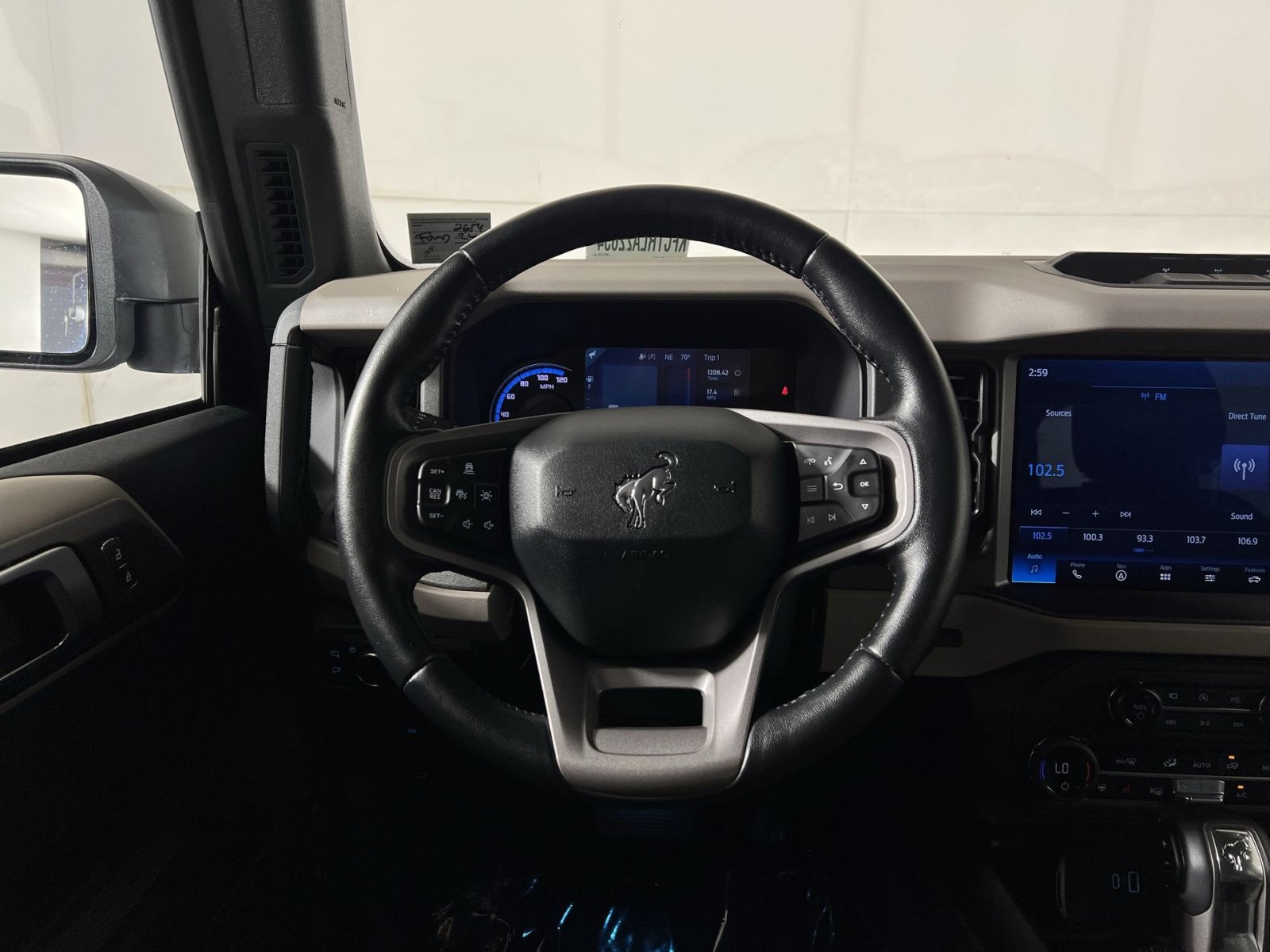 Certified 2024 Ford Bronco Wildtrak AWD/4WD image 16