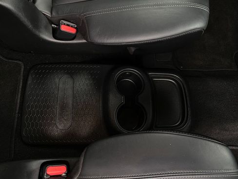 Used 2022 Dodge Durango GT RWD image 25