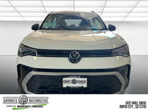 Used 2025 Volkswagen Taos S AWD/4WD image 9