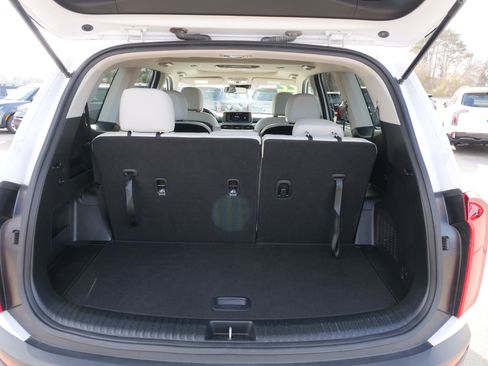 Used 2022 Kia Telluride S image 15