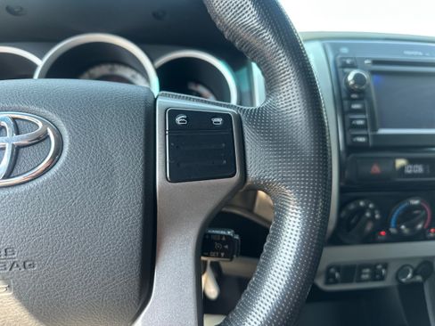 Used 2013 Toyota Tacoma 4x4 Double Cab image 31