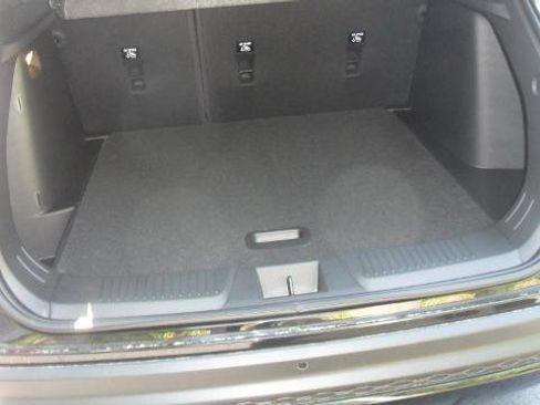 Used 2026 Chevrolet Trax RS FWD image 12