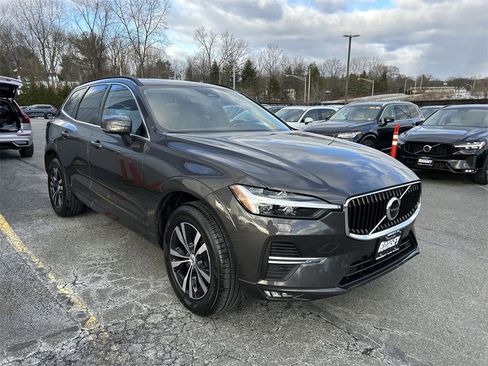 Certified 2023 Volvo XC60 B5 Core w/ Climate Package image 2