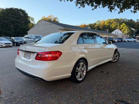 Used 2012 Mercedes-Benz E 350 4MATIC Sedan image 6