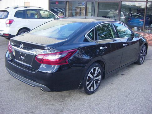 Used 2018 Nissan Altima 2.5 SR FWD image 4