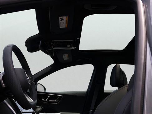 New 2025 Mercedes-Benz C 300 4MATIC Sedan image 40