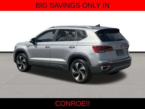 Used 2024 Volkswagen Taos SE AWD/4WD image 7