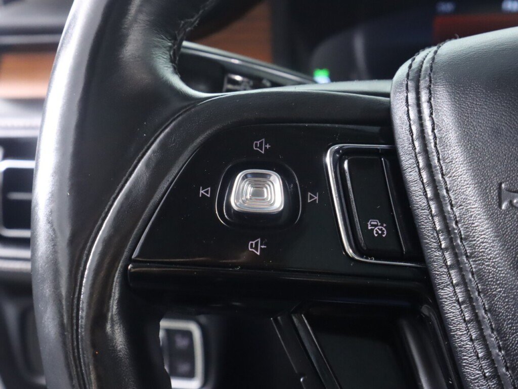 Used 2020 Lincoln Aviator Reserve w/ Equipment Group 201A AWD/4WD image 12