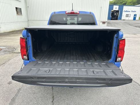 Used 2025 Chevrolet Colorado ZR2 w/ Technology Package AWD/4WD image 22