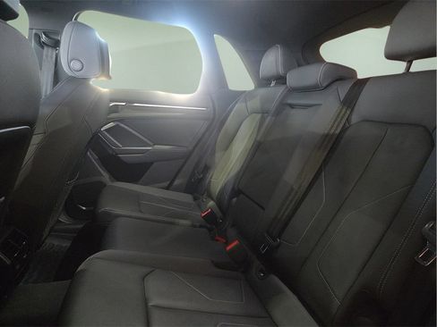 Used 2023 Audi Q3 2.0T Premium w/ Black Optic Sport Package image 14