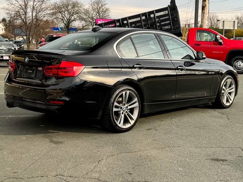 Used 2018 BMW 330i xDrive Sedan image 4