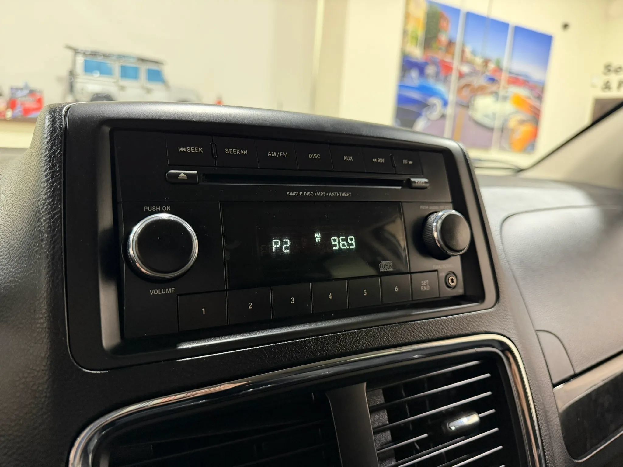 Used 2017 Dodge Grand Caravan SE FWD image 35