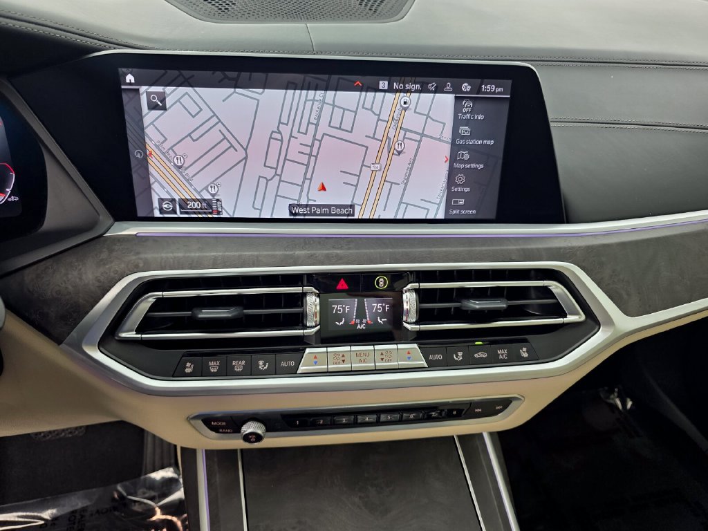 Used 2021 BMW X7 xDrive40i w/ Premium Package 2 AWD/4WD image 25