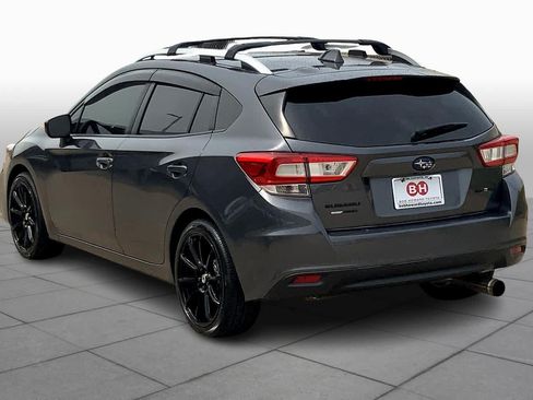 Used 2018 Subaru Impreza 2.0i Premium AWD/4WD image 11