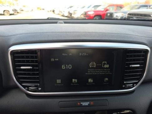 Used 2021 Kia Sportage EX image 18